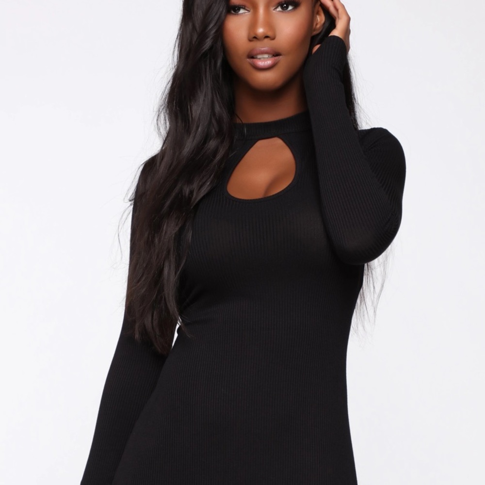 New black size medium Fashion Nova long sleeve mini dress with keyhole neckline.
